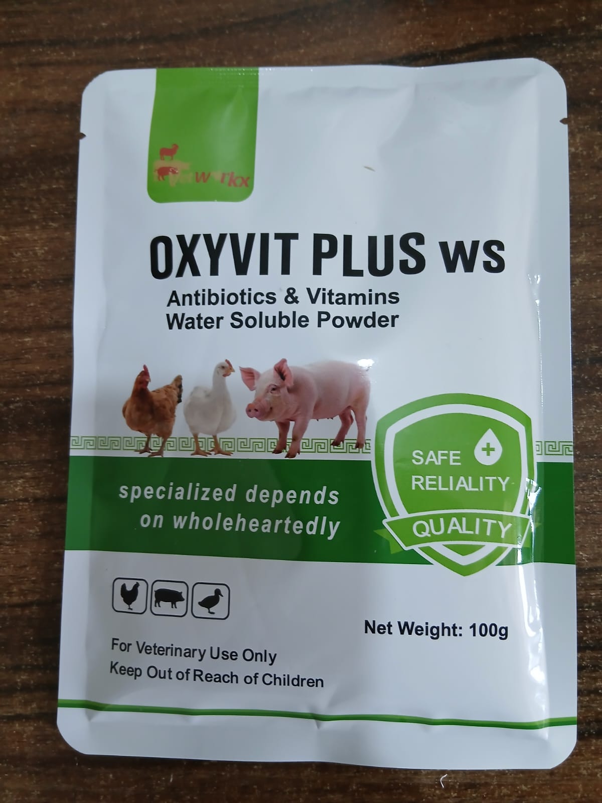 Oxyvit Plus WS — Antibióticos & Vitaminas